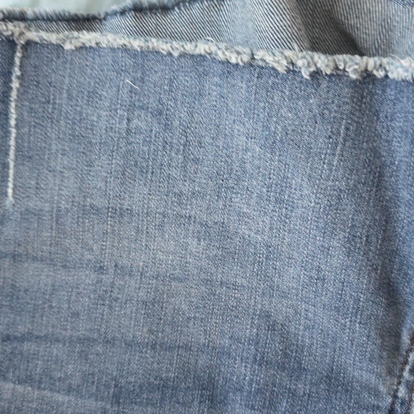 Kut Blue Denim Shorts 10 - Picture 6 of 7